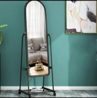 portable dressing mirror with wheels