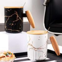 Ceramic Coffee mug with wooden hand and lid